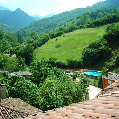 La Cuadrina De Anton Dağ evi