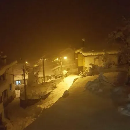 La Cuadrina De Anton Dağ evi